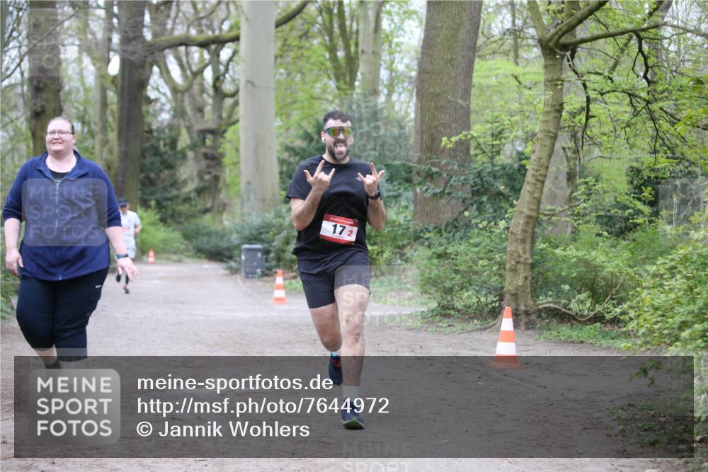 13.04.2025 - Hammer Lauf Jannik Wohlers http://msf.ph/oto/7644972 13.04.2025 11:48:54 Laufen 172 meine-sportfotos.de