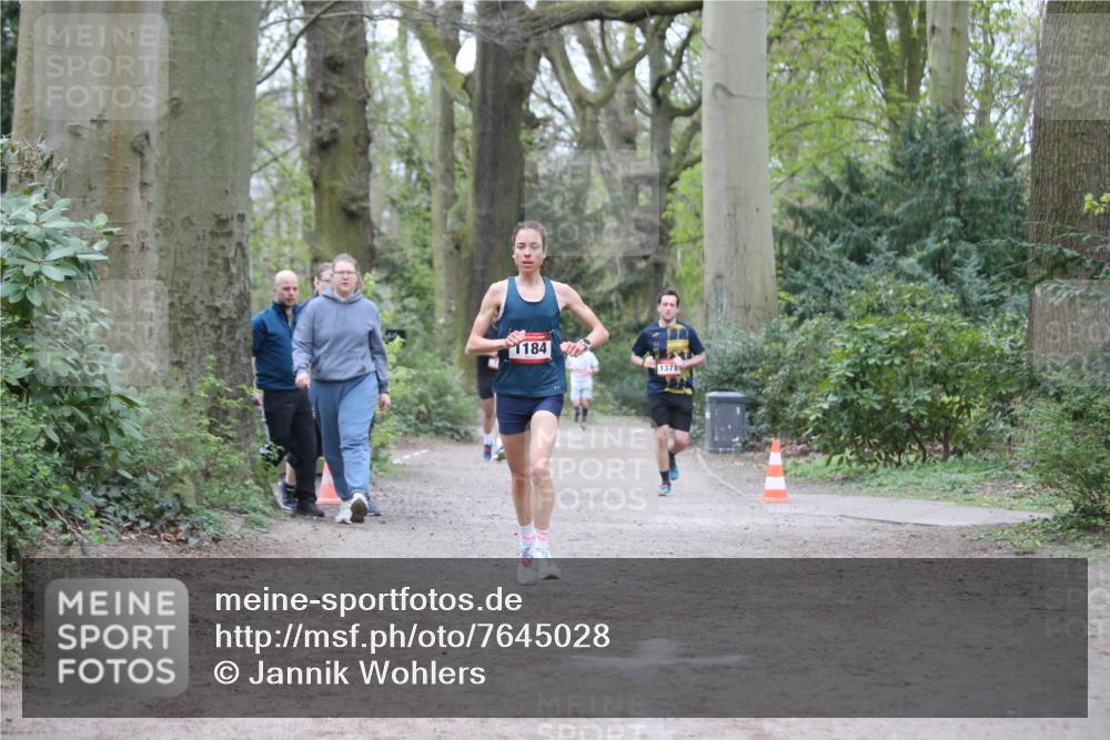 13.04.2025 - Hammer Lauf Jannik Wohlers http://msf.ph/oto/7645028 13.04.2025 11:48:47 Laufen 1184, 1371 meine-sportfotos.de