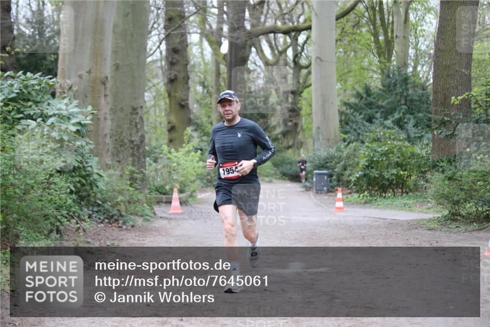 13.04.2025 - Hammer Lauf Jannik Wohlers http://msf.ph/oto/7645061 13.04.2025 11:48:36 Laufen 1954 meine-sportfotos.de
