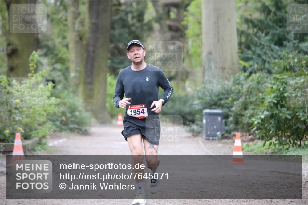 13.04.2025 - Hammer Lauf Jannik Wohlers http://msf.ph/oto/7645071 13.04.2025 11:48:34 Laufen 1954 meine-sportfotos.de