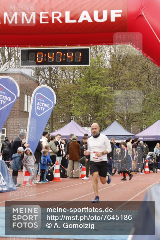 13.04.2025 - Hammer Lauf A. Gomolzig http://msf.ph/oto/7645186 13.04.2025 10:33:41 Ziel 611 meine-sportfotos.de