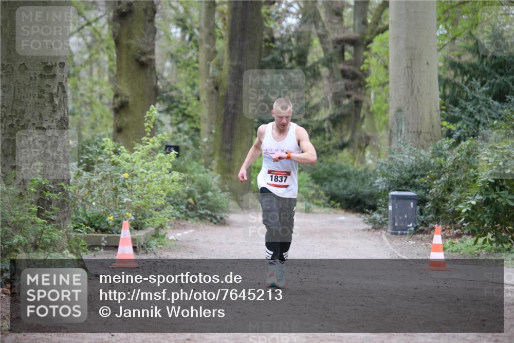 13.04.2025 - Hammer Lauf Jannik Wohlers http://msf.ph/oto/7645213 13.04.2025 11:47:21 Laufen 1837 meine-sportfotos.de