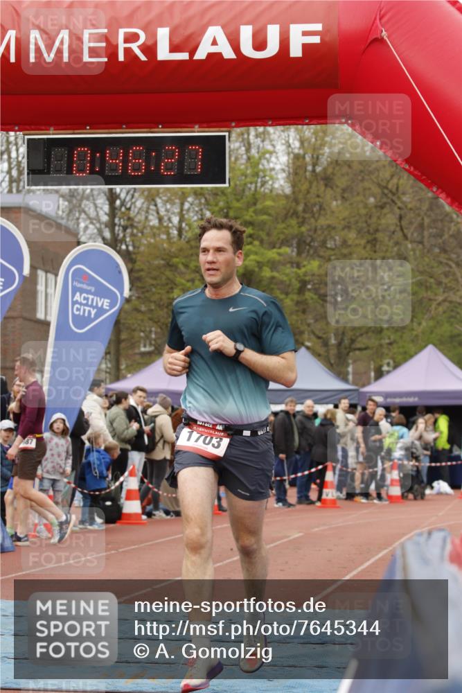 13.04.2025 - Hammer Lauf A. Gomolzig http://msf.ph/oto/7645344 13.04.2025 10:32:27 Ziel 155, 744, 1703, 1902 meine-sportfotos.de