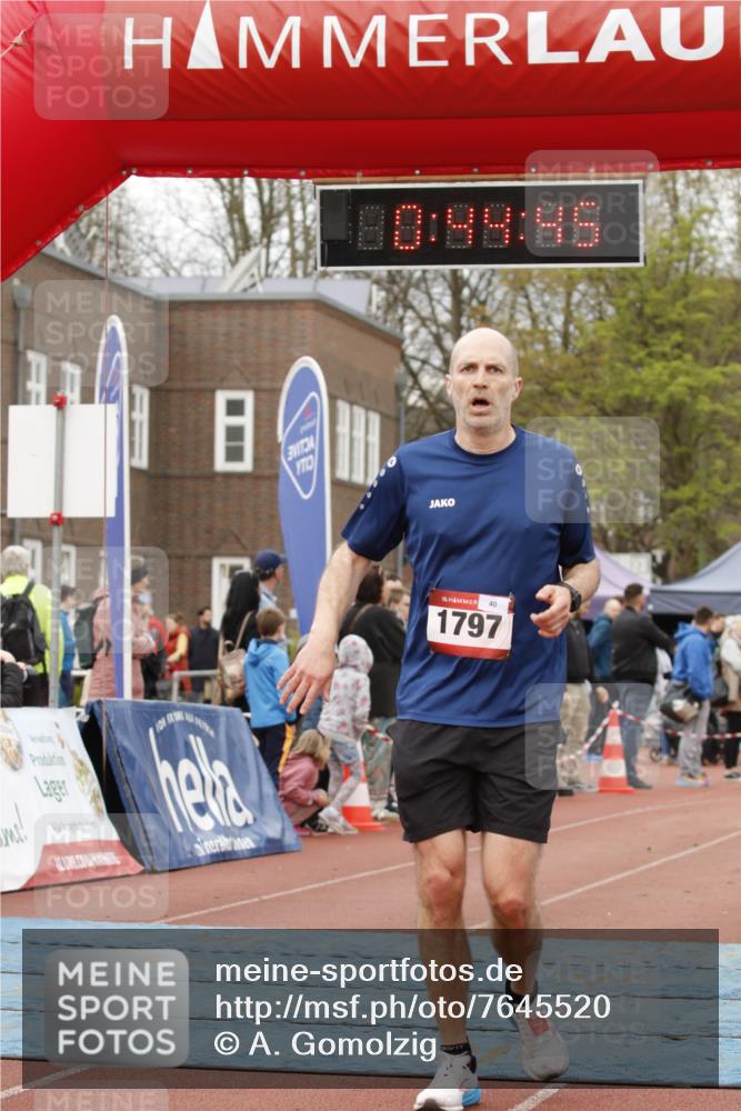 13.04.2025 - Hammer Lauf A. Gomolzig http://msf.ph/oto/7645520 13.04.2025 10:30:45 Ziel 1797 meine-sportfotos.de