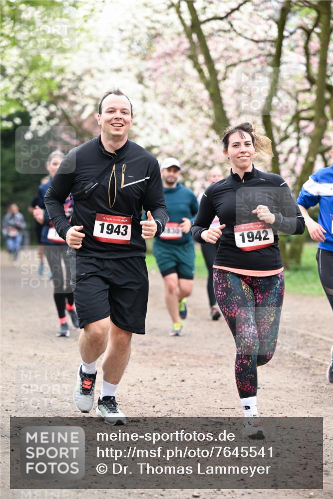 13.04.2025 - Hammer Lauf Dr. Thomas Lammeyer http://msf.ph/oto/7645541 13.04.2025 10:15:16 Laufen 15, 1943, 15, 1942 meine-sportfotos.de