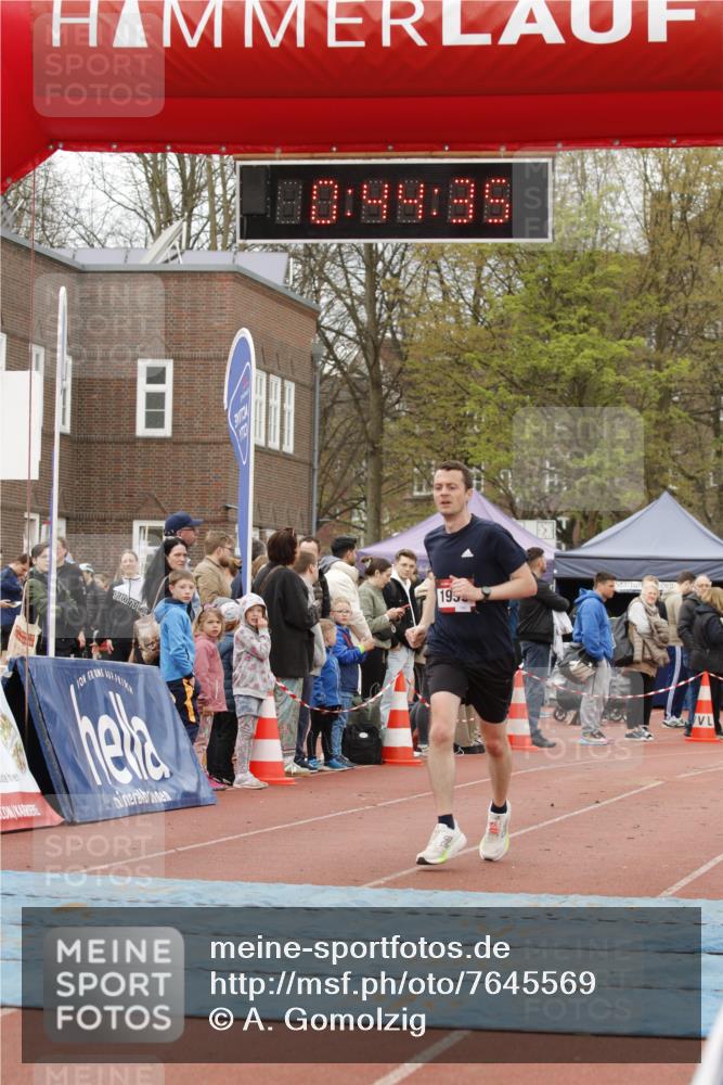 13.04.2025 - Hammer Lauf A. Gomolzig http://msf.ph/oto/7645569 13.04.2025 10:30:34 Ziel 205, 692, 1077, 1959 meine-sportfotos.de