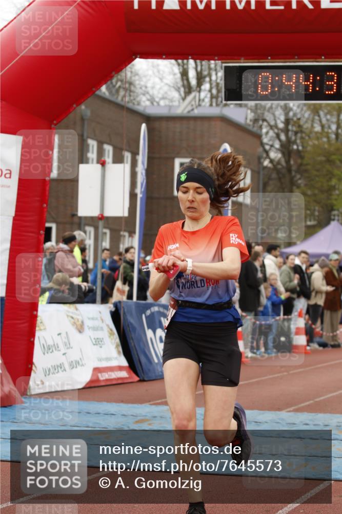 13.04.2025 - Hammer Lauf A. Gomolzig http://msf.ph/oto/7645573 13.04.2025 10:30:33 Ziel 205, 692, 1077, 1959 meine-sportfotos.de