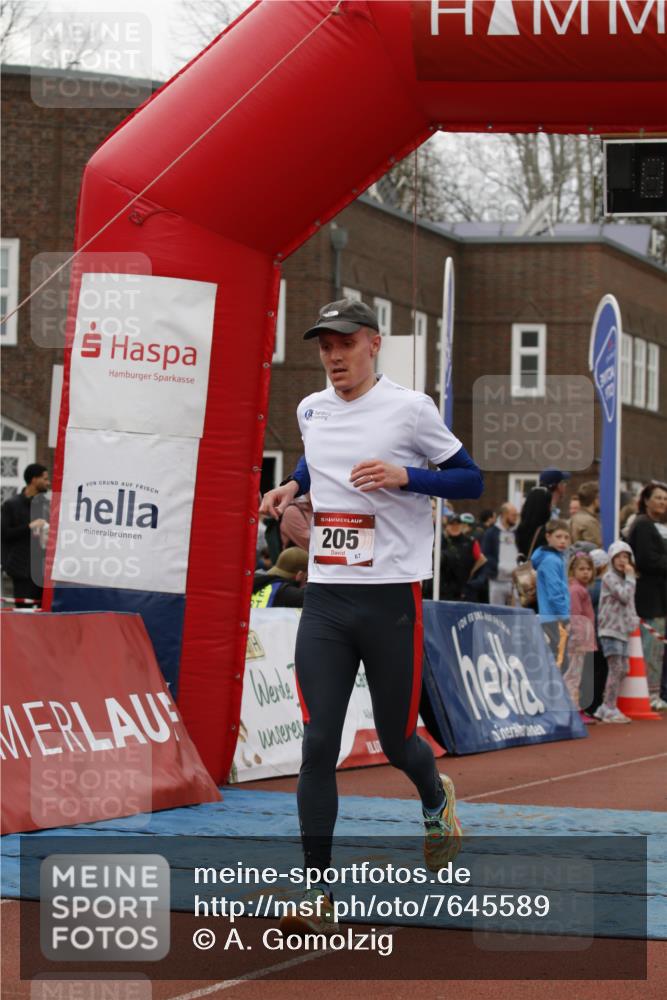 13.04.2025 - Hammer Lauf A. Gomolzig http://msf.ph/oto/7645589 13.04.2025 10:30:31 Ziel 205, 692, 1959 meine-sportfotos.de