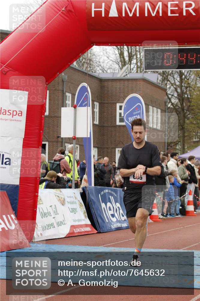 13.04.2025 - Hammer Lauf A. Gomolzig http://msf.ph/oto/7645632 13.04.2025 10:30:18 Ziel 586, 635 meine-sportfotos.de