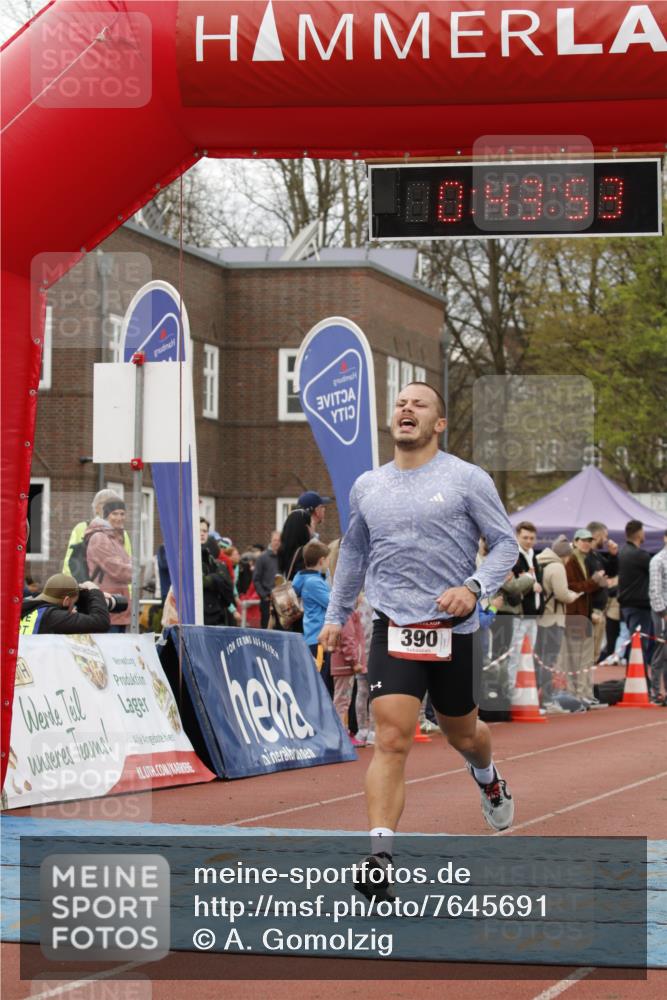 13.04.2025 - Hammer Lauf A. Gomolzig http://msf.ph/oto/7645691 13.04.2025 10:29:53 Ziel 390, 1066 meine-sportfotos.de