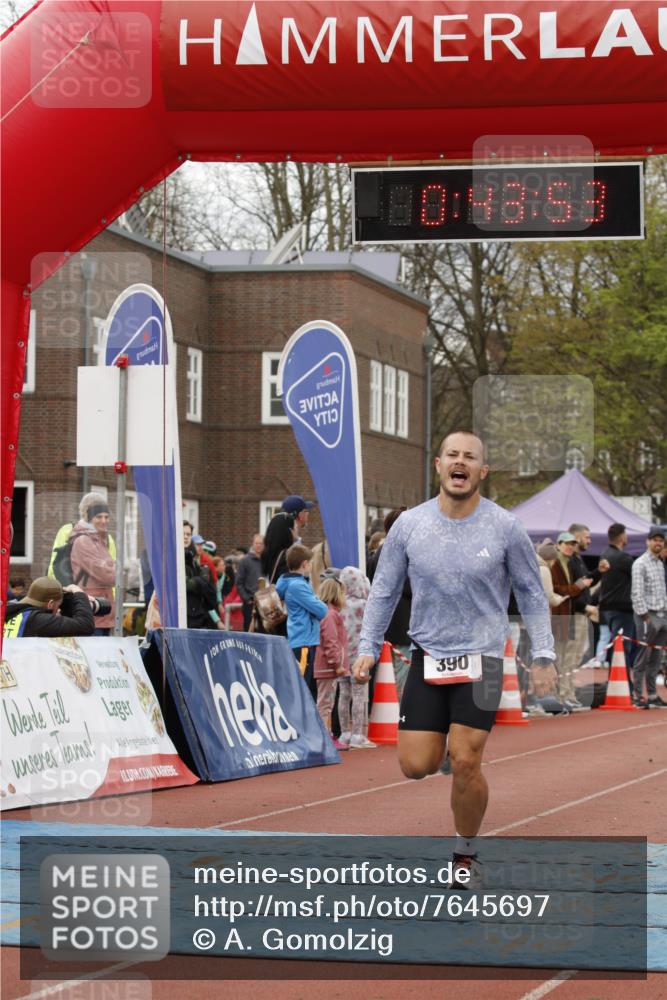 13.04.2025 - Hammer Lauf A. Gomolzig http://msf.ph/oto/7645697 13.04.2025 10:29:52 Ziel 390, 1066 meine-sportfotos.de