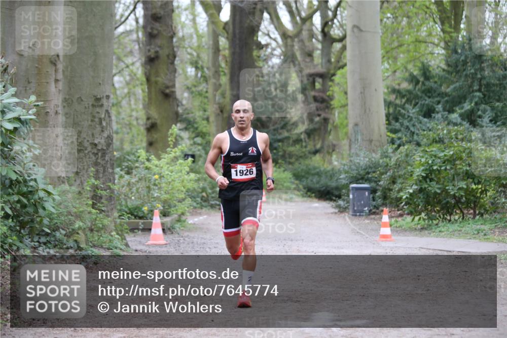 13.04.2025 - Hammer Lauf Jannik Wohlers http://msf.ph/oto/7645774 13.04.2025 11:42:15 Laufen 1926 meine-sportfotos.de