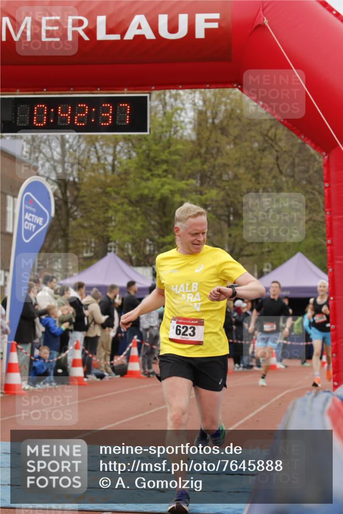 13.04.2025 - Hammer Lauf A. Gomolzig http://msf.ph/oto/7645888 13.04.2025 10:28:36 Ziel 623, 1140, 1300, 1704 meine-sportfotos.de