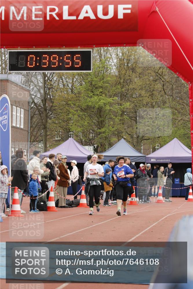 13.04.2025 - Hammer Lauf A. Gomolzig http://msf.ph/oto/7646108 13.04.2025 10:25:55 Ziel 417, 418, 1168, 1893 meine-sportfotos.de