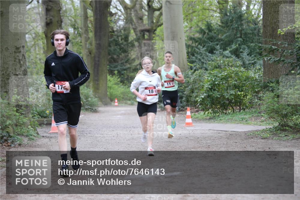 13.04.2025 - Hammer Lauf Jannik Wohlers http://msf.ph/oto/7646143 13.04.2025 11:36:01 Laufen 17, 18, 1, 112 meine-sportfotos.de