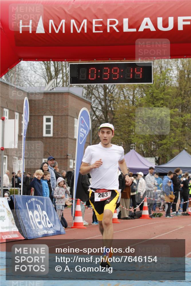 13.04.2025 - Hammer Lauf A. Gomolzig http://msf.ph/oto/7646154 13.04.2025 10:25:14 Ziel 250, 263, 732 meine-sportfotos.de