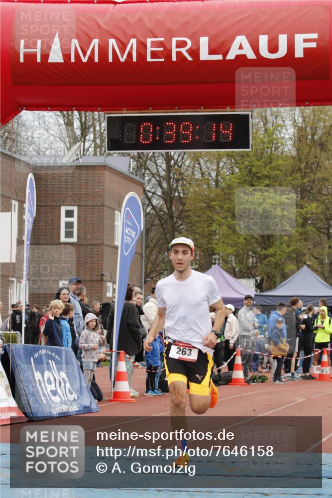 13.04.2025 - Hammer Lauf A. Gomolzig http://msf.ph/oto/7646158 13.04.2025 10:25:14 Ziel 250, 263, 732 meine-sportfotos.de