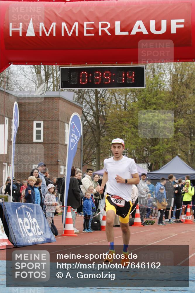13.04.2025 - Hammer Lauf A. Gomolzig http://msf.ph/oto/7646162 13.04.2025 10:25:14 Ziel 250, 263, 732 meine-sportfotos.de