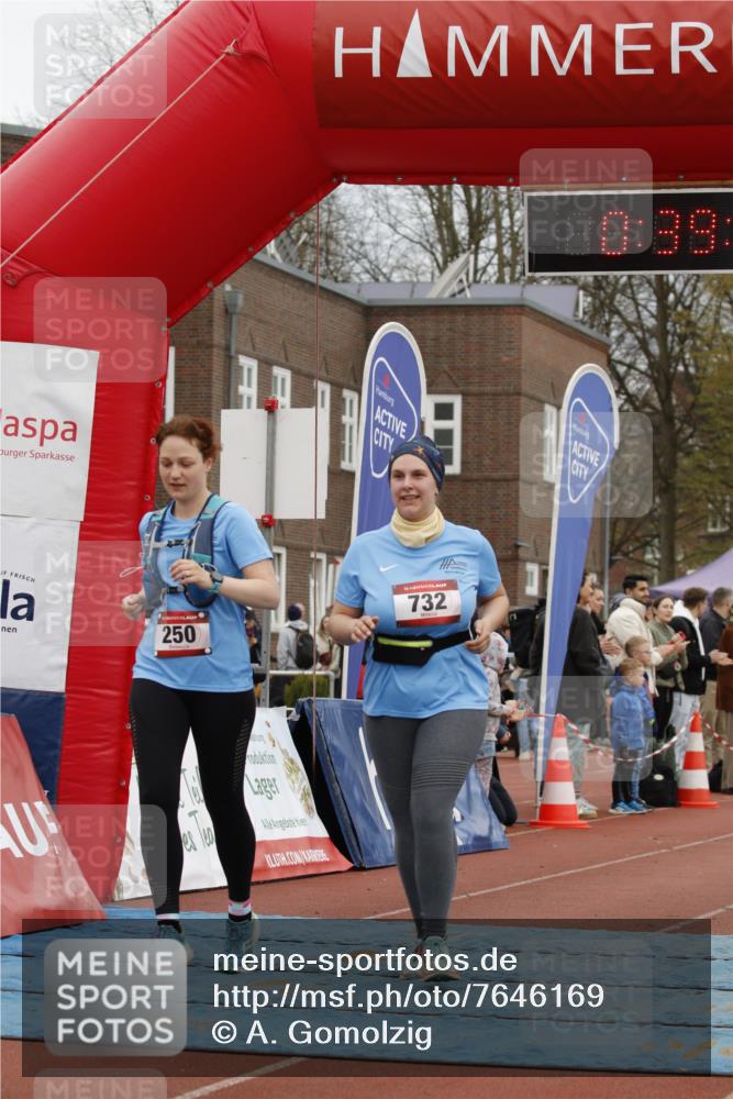 13.04.2025 - Hammer Lauf A. Gomolzig http://msf.ph/oto/7646169 13.04.2025 10:25:11 Ziel 250, 263, 732 meine-sportfotos.de