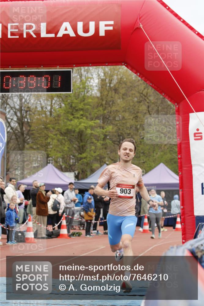 13.04.2025 - Hammer Lauf A. Gomolzig http://msf.ph/oto/7646210 13.04.2025 10:25:01 Ziel 903 meine-sportfotos.de