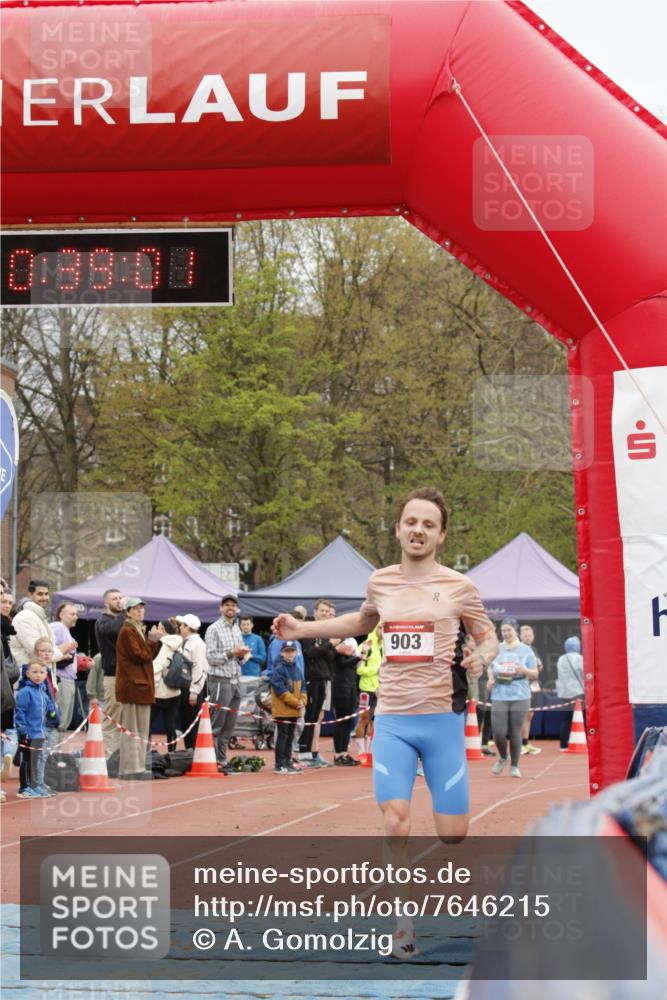 13.04.2025 - Hammer Lauf A. Gomolzig http://msf.ph/oto/7646215 13.04.2025 10:25:00 Ziel 903 meine-sportfotos.de
