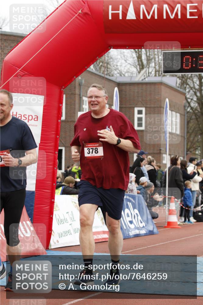 13.04.2025 - Hammer Lauf A. Gomolzig http://msf.ph/oto/7646259 13.04.2025 10:24:22 Ziel 378, 506, 1175 meine-sportfotos.de