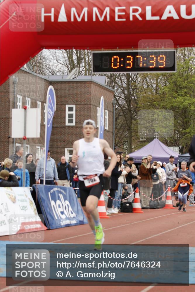 13.04.2025 - Hammer Lauf A. Gomolzig http://msf.ph/oto/7646324 13.04.2025 10:23:39 Ziel 667, 702, 1855, 1941 meine-sportfotos.de