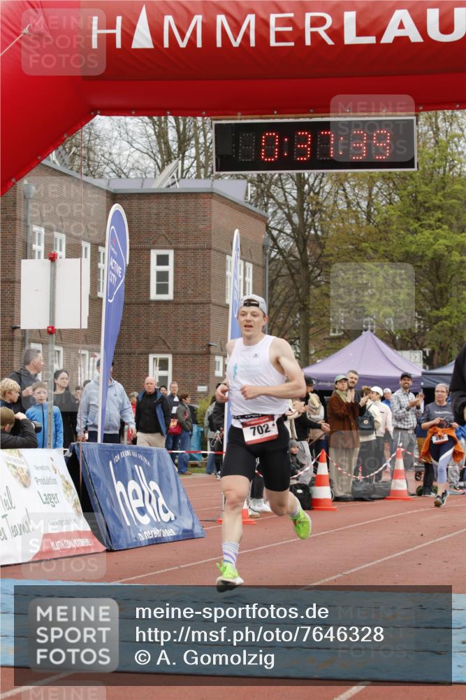 13.04.2025 - Hammer Lauf A. Gomolzig http://msf.ph/oto/7646328 13.04.2025 10:23:38 Ziel 667, 702, 1855, 1941 meine-sportfotos.de