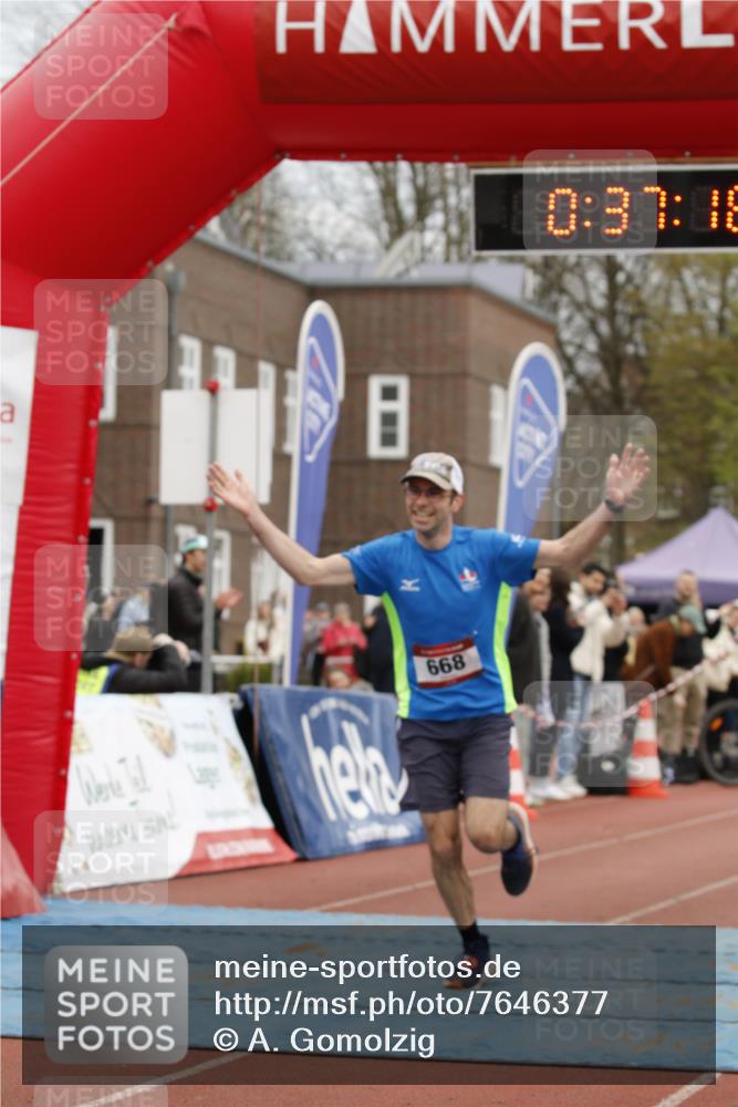 13.04.2025 - Hammer Lauf A. Gomolzig http://msf.ph/oto/7646377 13.04.2025 10:23:17 Ziel 339, 668 meine-sportfotos.de