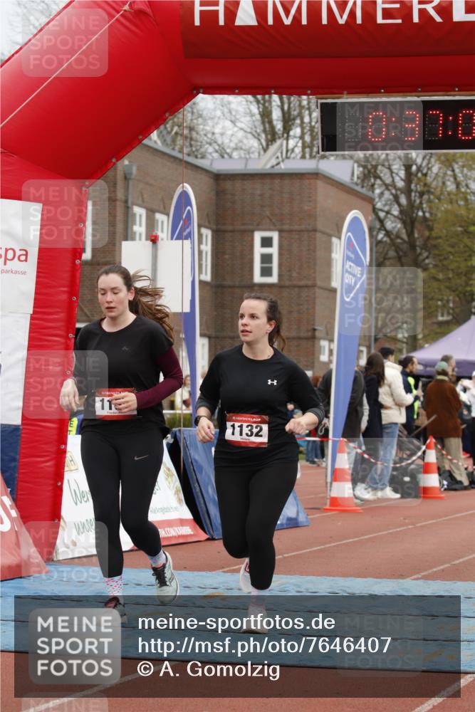 13.04.2025 - Hammer Lauf A. Gomolzig http://msf.ph/oto/7646407 13.04.2025 10:23:00 Ziel 1131, 1132 meine-sportfotos.de