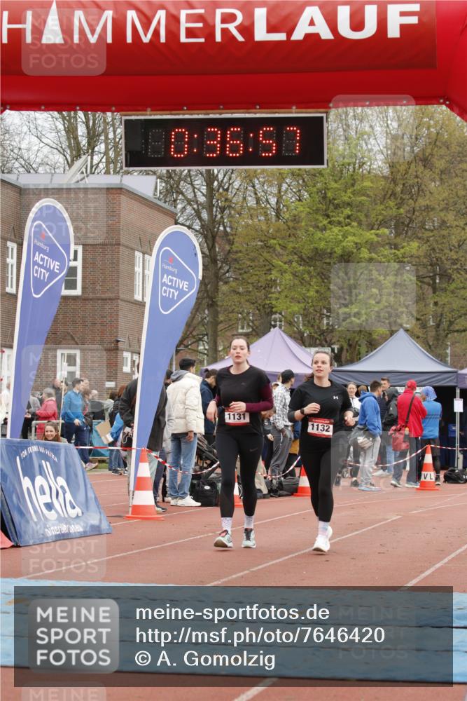 13.04.2025 - Hammer Lauf A. Gomolzig http://msf.ph/oto/7646420 13.04.2025 10:22:57 Ziel 1131, 1132 meine-sportfotos.de