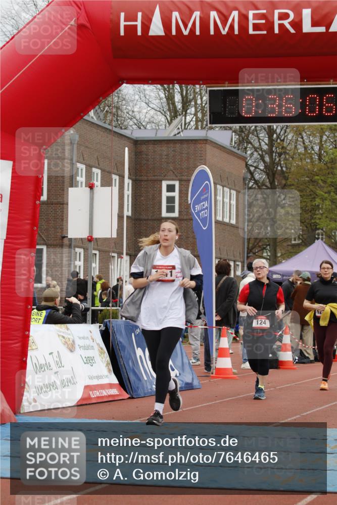13.04.2025 - Hammer Lauf A. Gomolzig http://msf.ph/oto/7646465 13.04.2025 10:22:06 Ziel 124, 905, 1011, 1227 meine-sportfotos.de