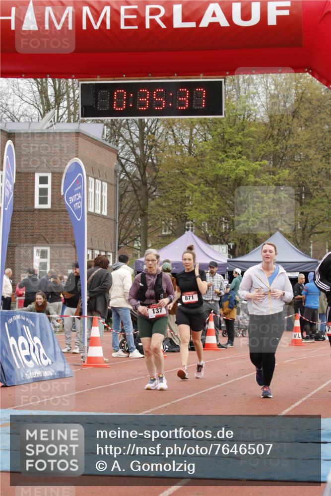 13.04.2025 - Hammer Lauf A. Gomolzig http://msf.ph/oto/7646507 13.04.2025 10:21:37 Ziel 137, 706, 708, 871 meine-sportfotos.de