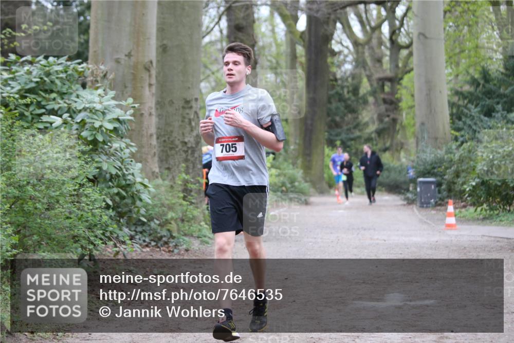13.04.2025 - Hammer Lauf Jannik Wohlers http://msf.ph/oto/7646535 13.04.2025 11:34:06 Laufen 705 meine-sportfotos.de