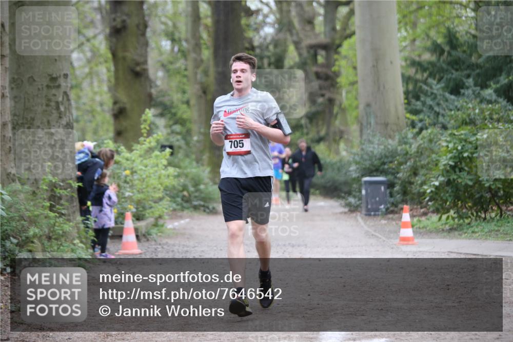 13.04.2025 - Hammer Lauf Jannik Wohlers http://msf.ph/oto/7646542 13.04.2025 11:34:04 Laufen 705 meine-sportfotos.de