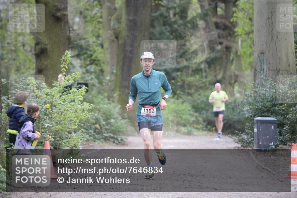 13.04.2025 - Hammer Lauf Jannik Wohlers http://msf.ph/oto/7646834 13.04.2025 11:32:30 Laufen 1103 meine-sportfotos.de