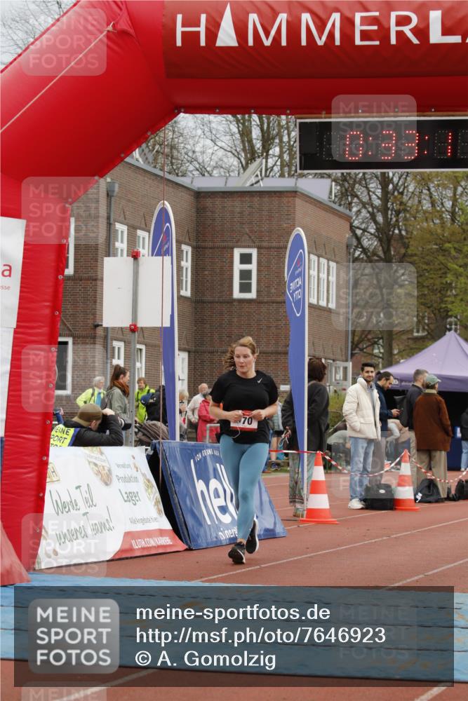 13.04.2025 - Hammer Lauf A. Gomolzig http://msf.ph/oto/7646923 13.04.2025 10:19:11 Ziel 230, 570, 616 meine-sportfotos.de