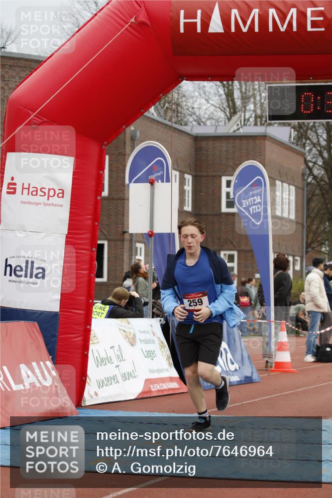 13.04.2025 - Hammer Lauf A. Gomolzig http://msf.ph/oto/7646964 13.04.2025 10:18:58 Ziel 259 meine-sportfotos.de