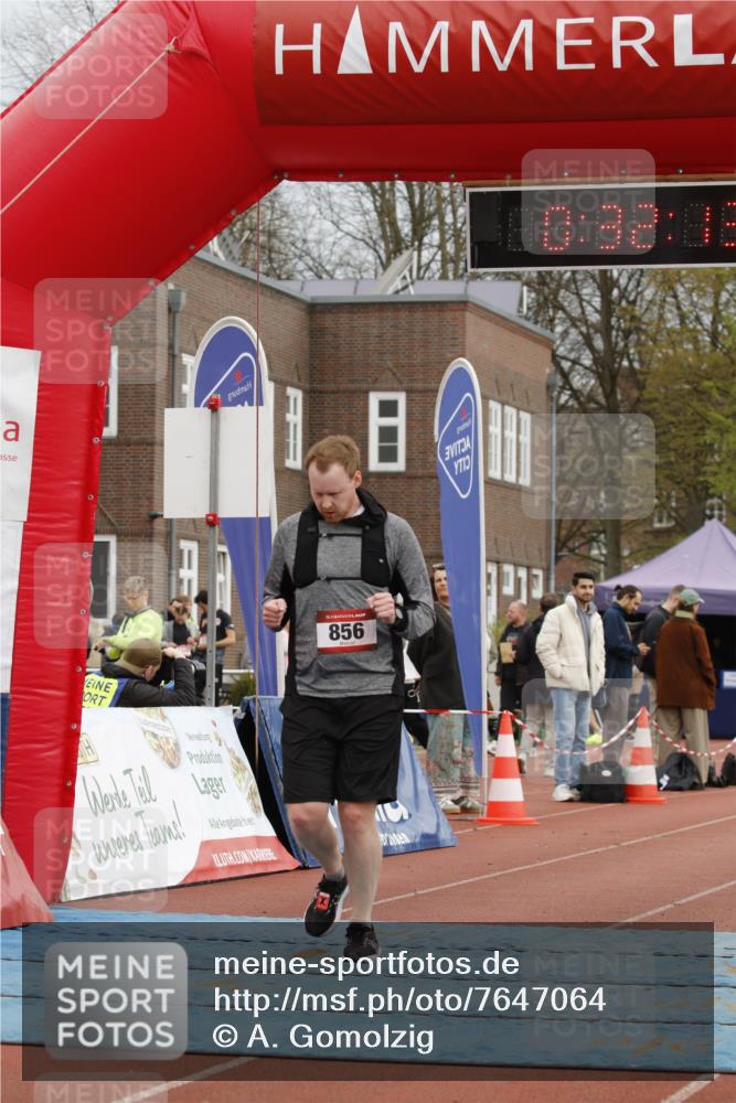 13.04.2025 - Hammer Lauf A. Gomolzig http://msf.ph/oto/7647064 13.04.2025 10:18:13 Ziel 580, 856, 895, 1053, 1054 meine-sportfotos.de