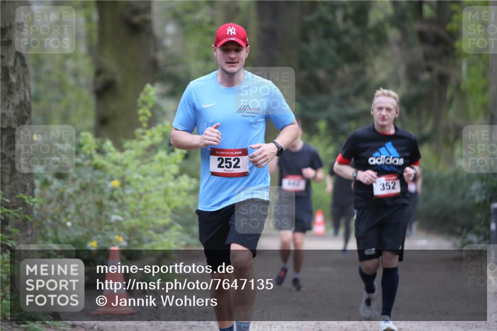 13.04.2025 - Hammer Lauf Jannik Wohlers http://msf.ph/oto/7647135 13.04.2025 11:31:26 Laufen 15, 252, 442, 352 meine-sportfotos.de