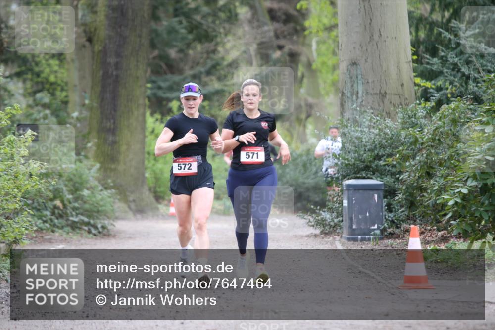13.04.2025 - Hammer Lauf Jannik Wohlers http://msf.ph/oto/7647464 13.04.2025 11:30:27 Laufen 572, 571 meine-sportfotos.de