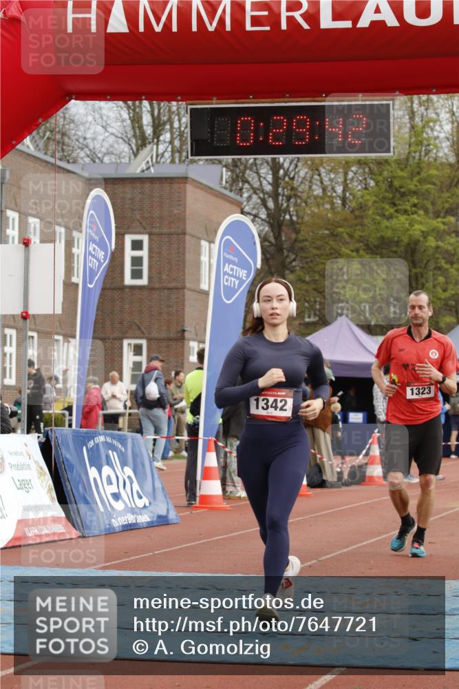 13.04.2025 - Hammer Lauf A. Gomolzig http://msf.ph/oto/7647721 13.04.2025 10:15:42 Ziel 323, 1323, 1342, 1836 meine-sportfotos.de
