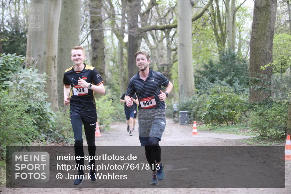 13.04.2025 - Hammer Lauf Jannik Wohlers http://msf.ph/oto/7647813 13.04.2025 11:29:18 Laufen 704, 693 meine-sportfotos.de