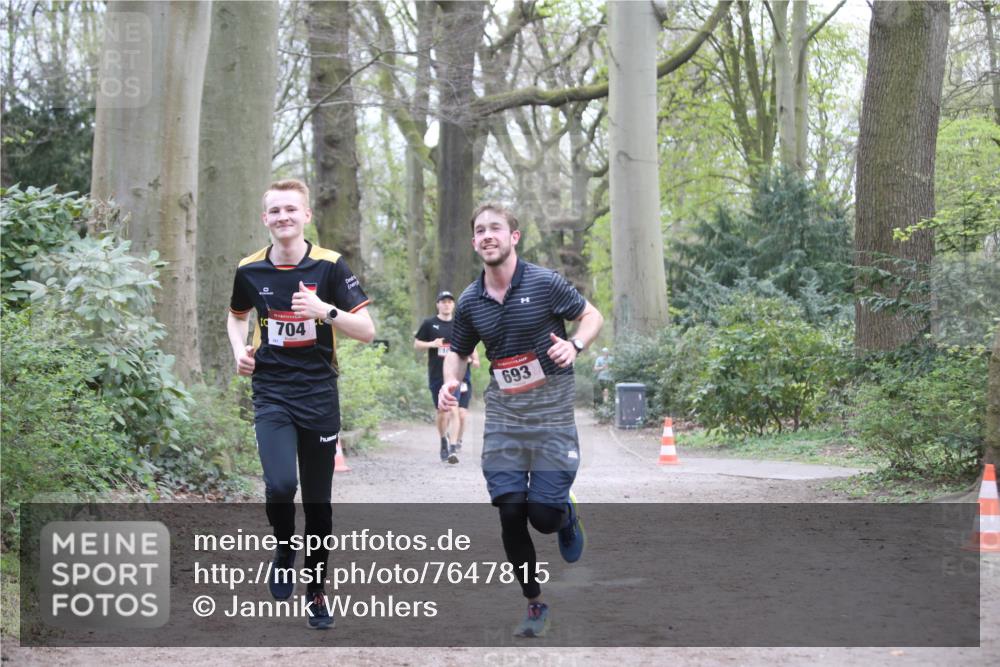 13.04.2025 - Hammer Lauf Jannik Wohlers http://msf.ph/oto/7647815 13.04.2025 11:29:18 Laufen 704, 693 meine-sportfotos.de