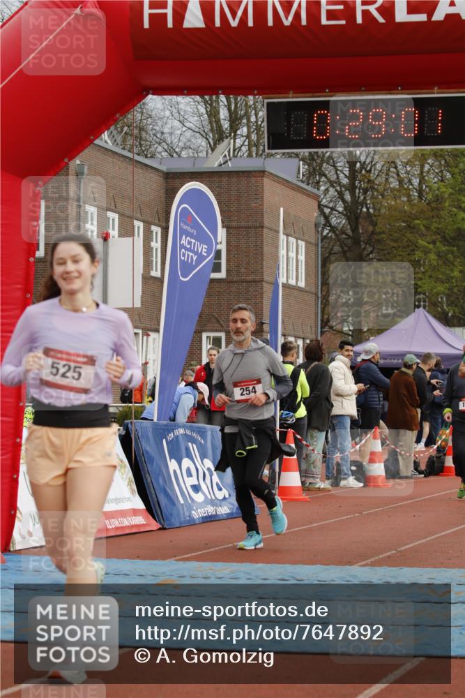 13.04.2025 - Hammer Lauf A. Gomolzig http://msf.ph/oto/7647892 13.04.2025 10:15:01 Ziel 125, 254, 291, 525, 526, 743, 752, 906, 962, 981, 1884, 1920, 1986, 1990 meine-sportfotos.de