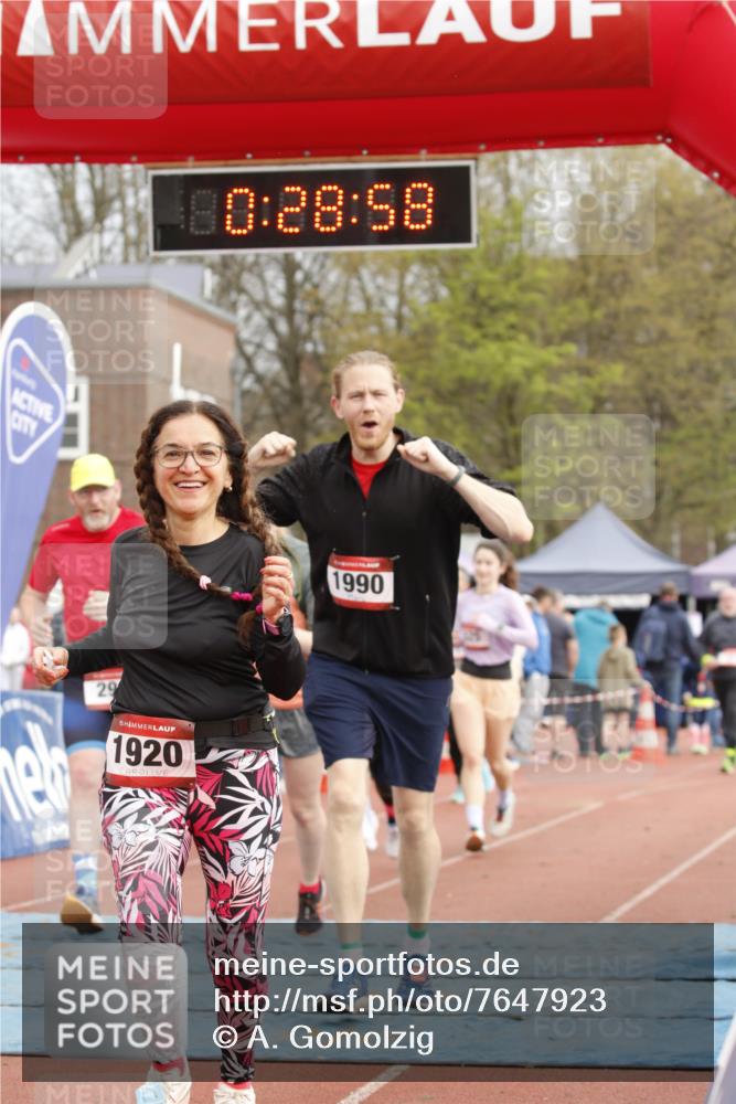 13.04.2025 - Hammer Lauf A. Gomolzig http://msf.ph/oto/7647923 13.04.2025 10:14:57 Ziel 254, 291, 331, 525, 526, 676, 906, 962, 981, 1920, 1982, 1986, 1990 meine-sportfotos.de
