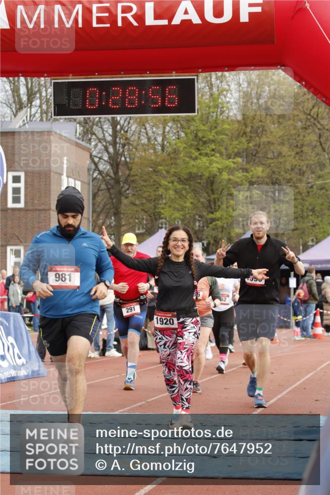 13.04.2025 - Hammer Lauf A. Gomolzig http://msf.ph/oto/7647952 13.04.2025 10:14:56 Ziel 254, 291, 331, 525, 526, 676, 694, 906, 962, 981, 1920, 1982, 1986, 1990 meine-sportfotos.de
