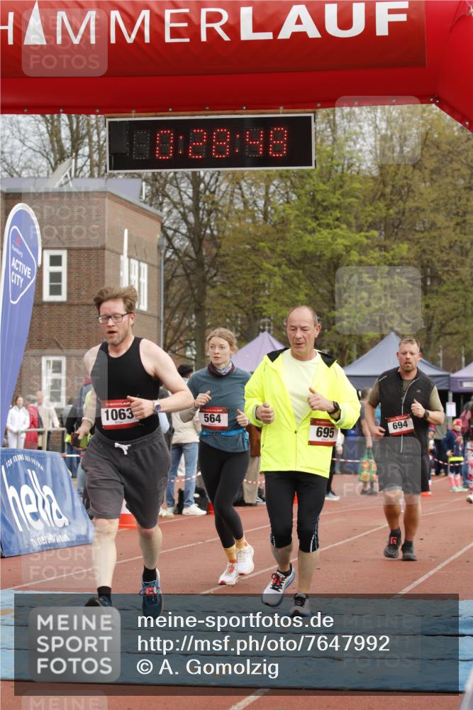 13.04.2025 - Hammer Lauf A. Gomolzig http://msf.ph/oto/7647992 13.04.2025 10:14:48 Ziel 181, 288, 331, 338, 564, 675, 676, 694, 695, 1063, 1805, 1982 meine-sportfotos.de