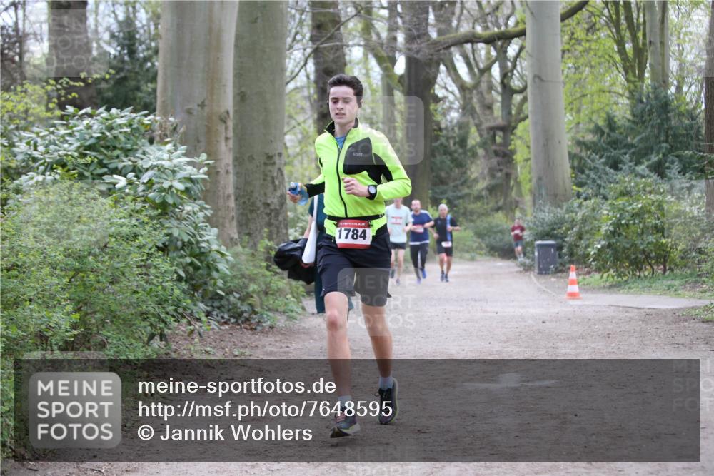 13.04.2025 - Hammer Lauf Jannik Wohlers http://msf.ph/oto/7648595 13.04.2025 11:26:26 Laufen 1784 meine-sportfotos.de