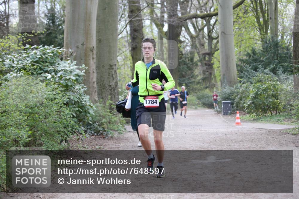 13.04.2025 - Hammer Lauf Jannik Wohlers http://msf.ph/oto/7648597 13.04.2025 11:26:26 Laufen 1784 meine-sportfotos.de